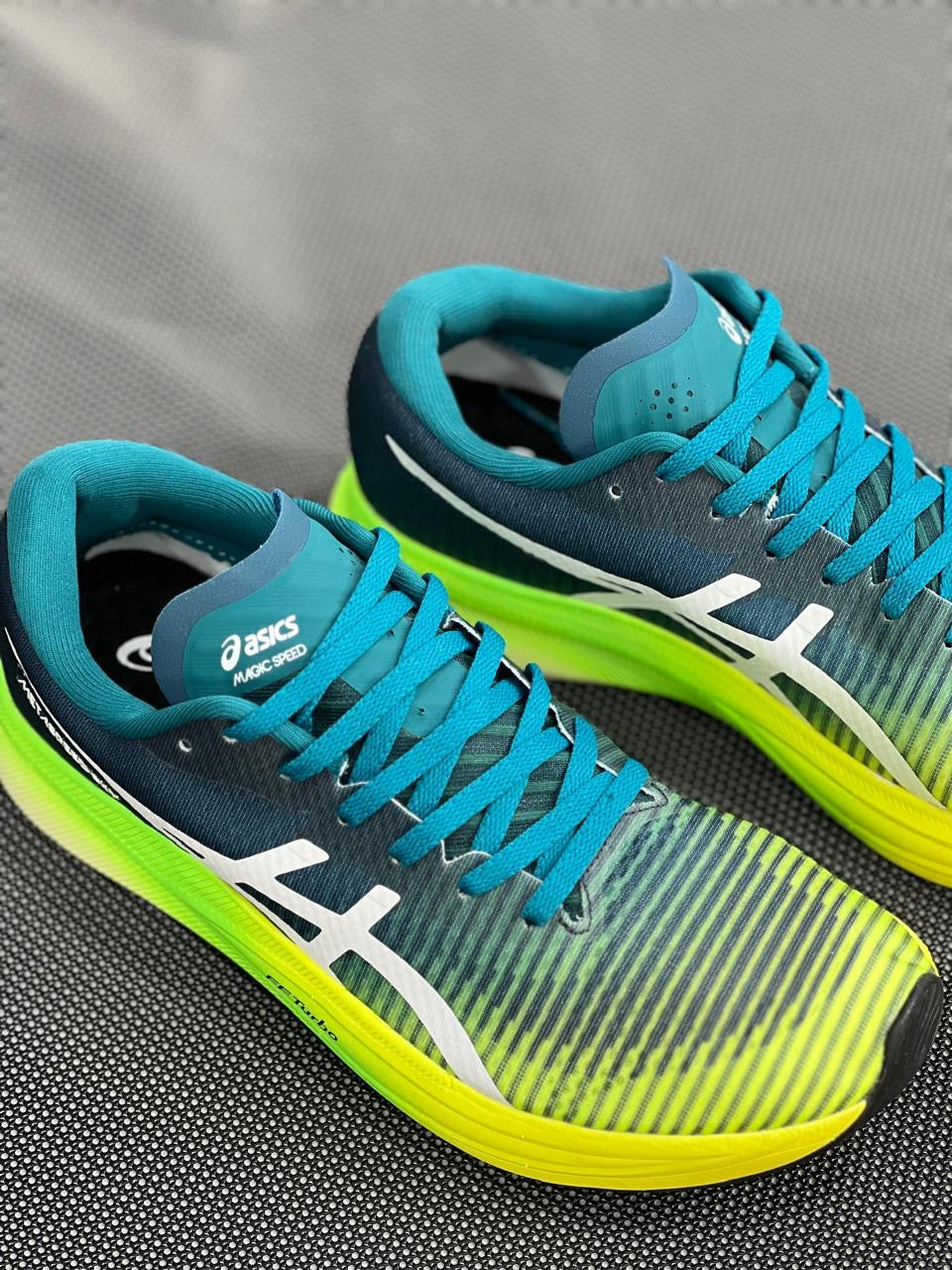 ASICS Metaspeed Sky