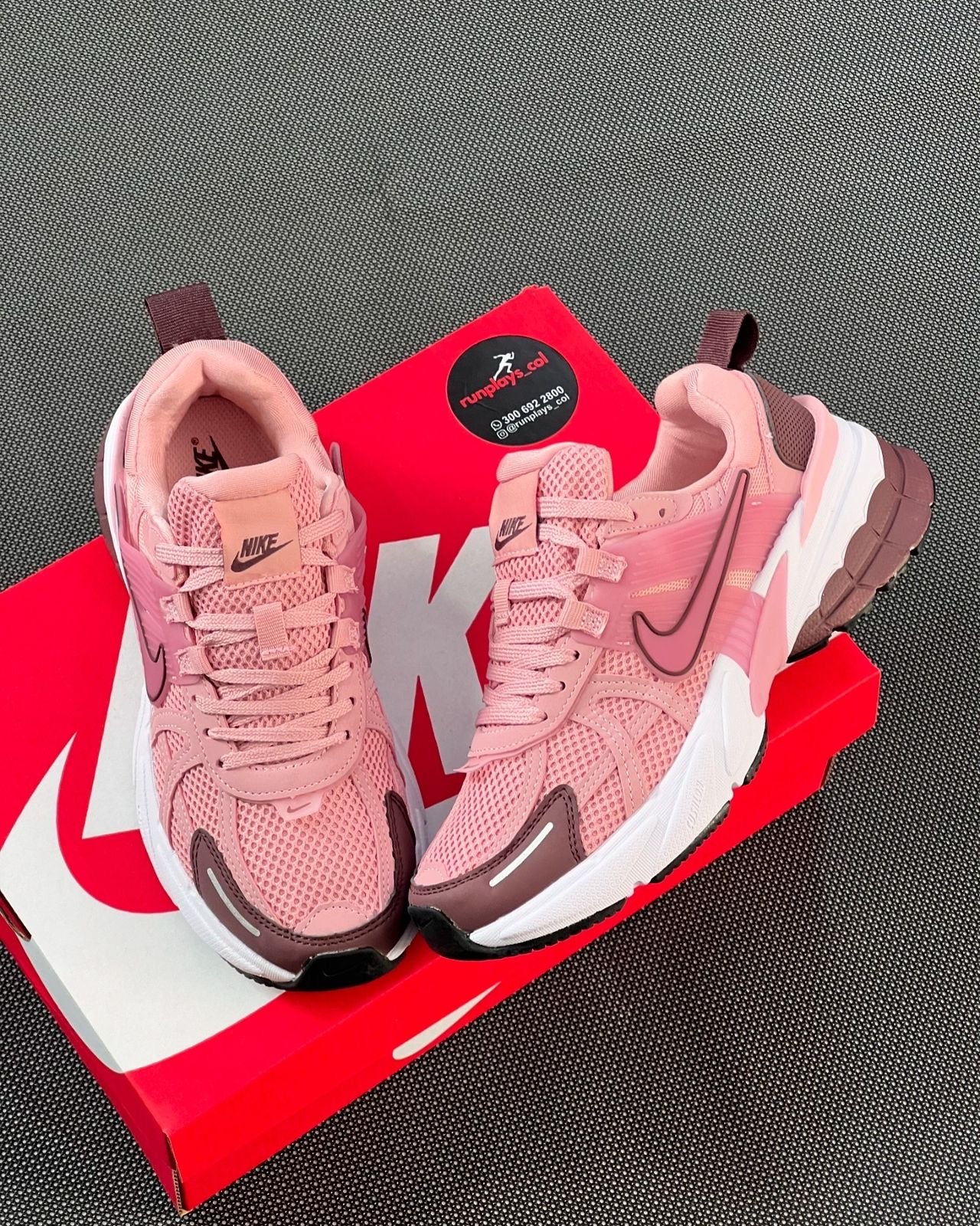 Nike Run V2K - Rosa