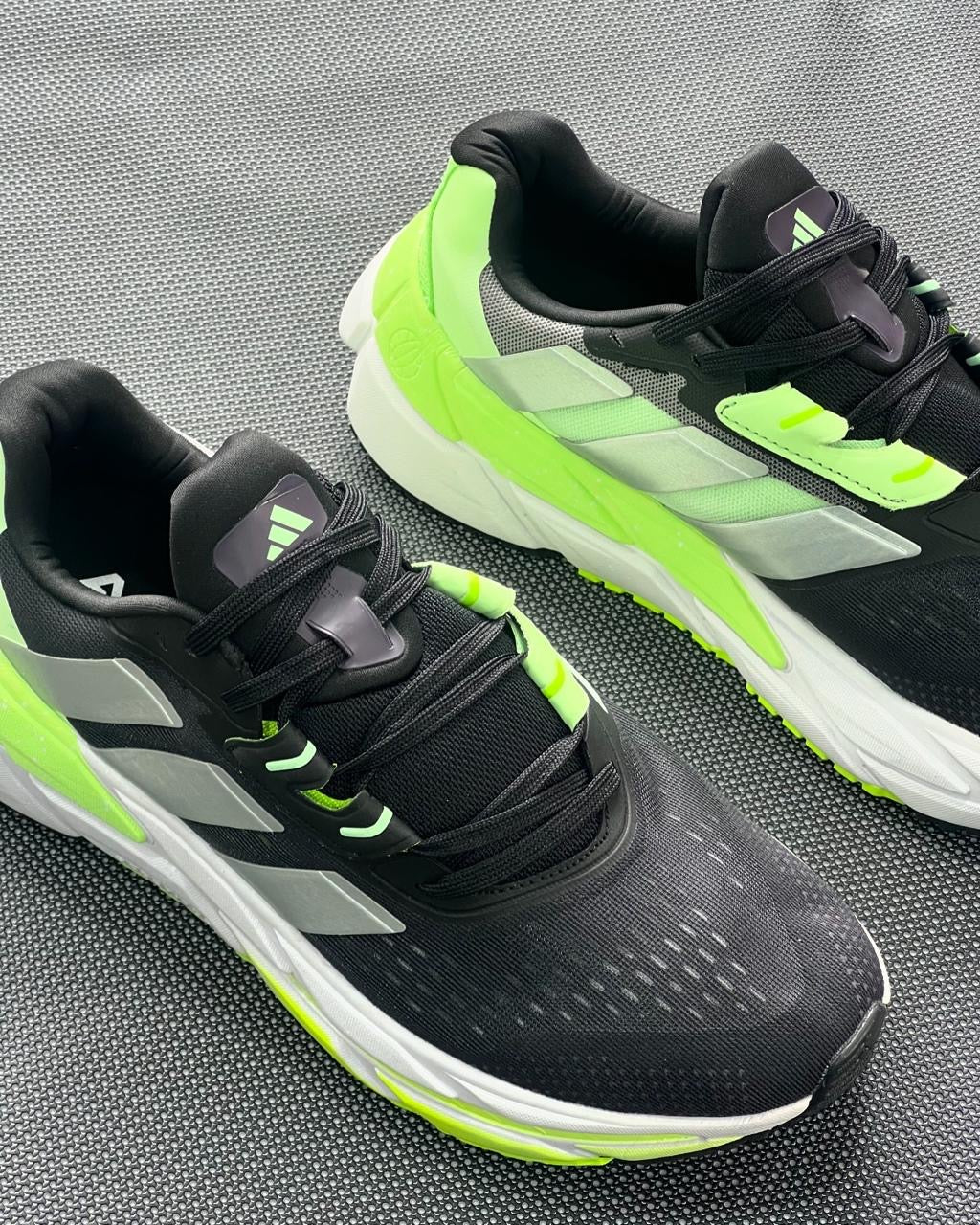 Adidas Adistar CS 2.0 - Gris