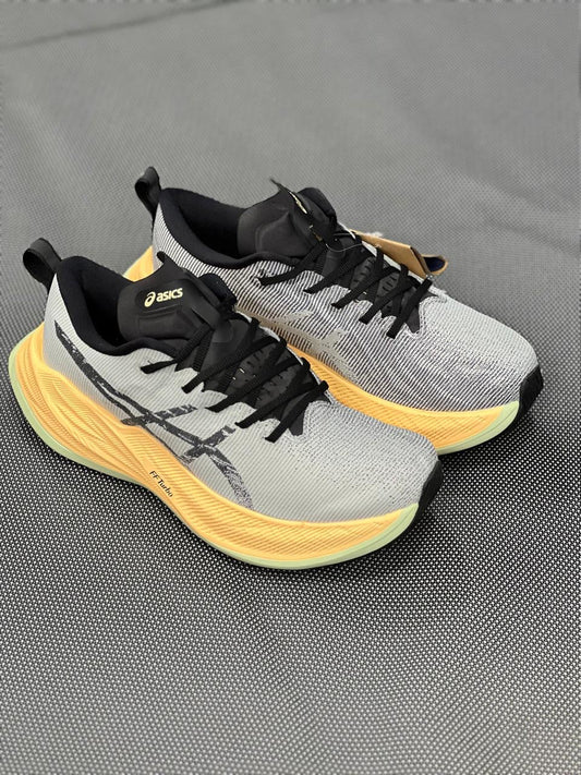 ASICS Superblast Turbo